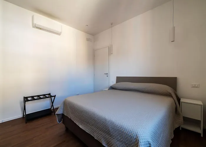 Guesthost - Tiburtina Flats With Terrace דירה