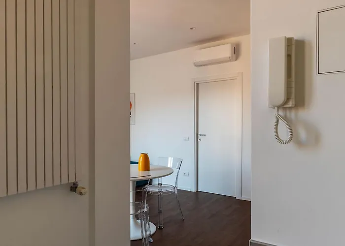 Guesthost - Tiburtina Flats With Terrace Daire