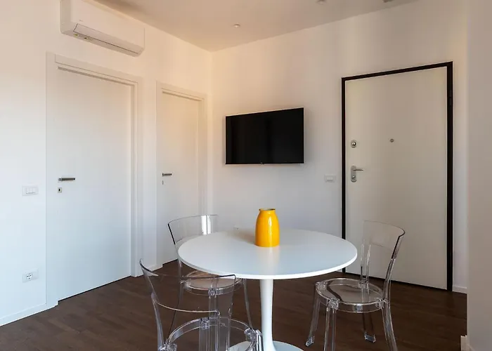 Guesthost - Tiburtina Flats With Terrace *