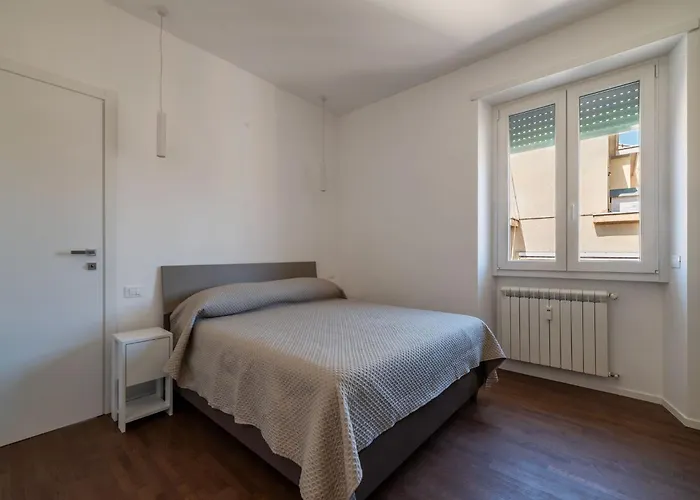 Guesthost - Tiburtina Flats With Terrace