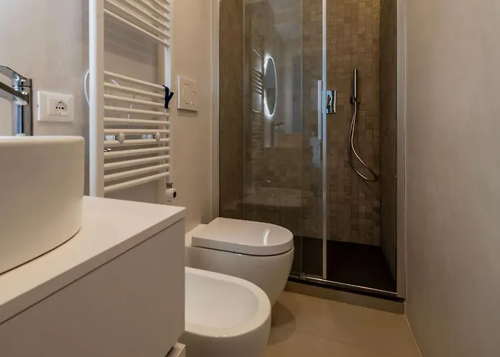 Guesthost - Tiburtina Flats With Terrace רומא