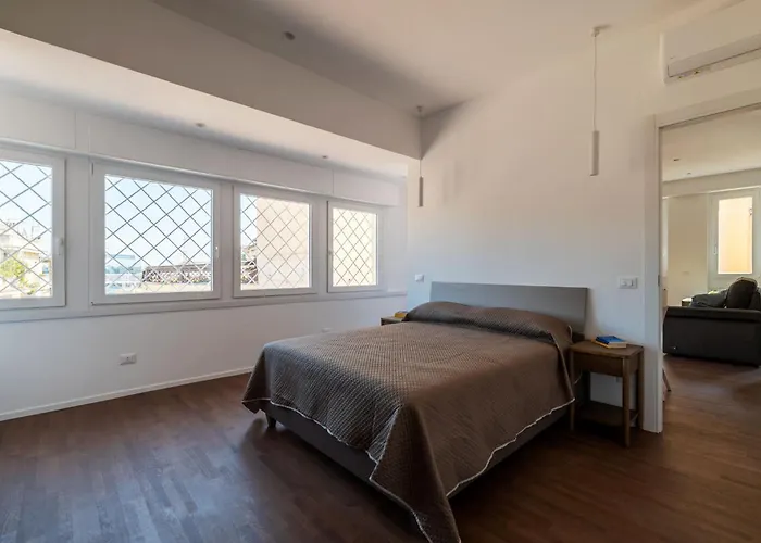 Guesthost - Tiburtina Flats With Terrace דירה רומא