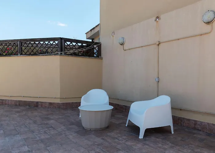 Guesthost - Tiburtina Flats With Terrace רומא