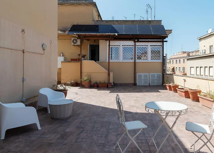 Guesthost - Tiburtina Flats With Terrace דירה רומא